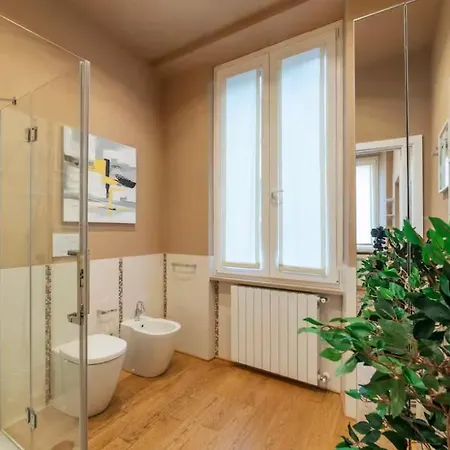 Appia Luxury Rom